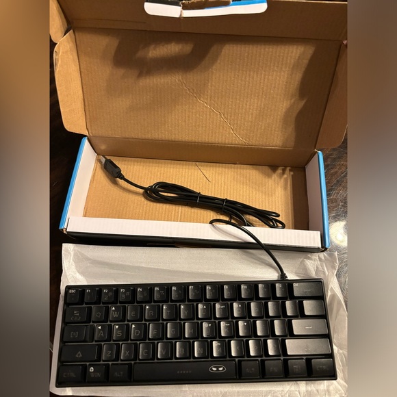 Magegee TS91 Gaming Keyboard, Wired, Black, New - Picture 2 of 6